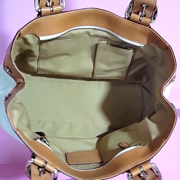COACHF13732LeatherShoulderBag - Picture 9 of 14